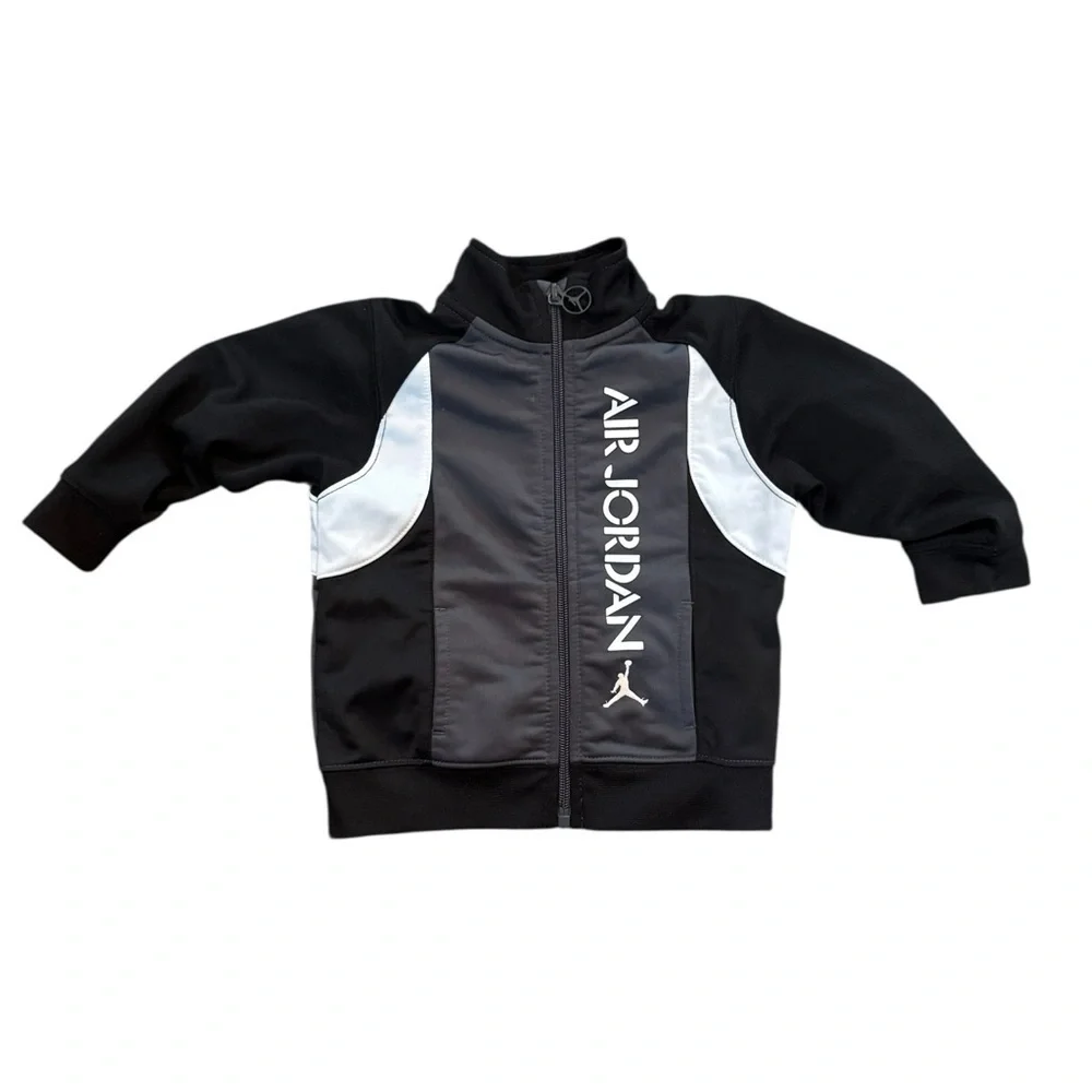 Air Jordan Black and White Jacket Infant Boys EUC Size 18 months